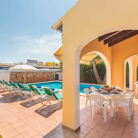 Mikel 3 Bedroom Villa, Cala'n Bosch Villa *