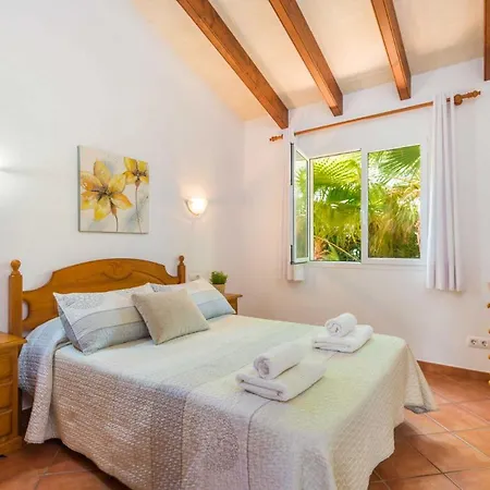 Mikel 3 Bedroom Villa, Cala'n Bosch