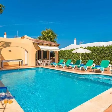 Villa Mikel 3 Bedroom Villa, Cala'n Bosch Cala en Bosch
