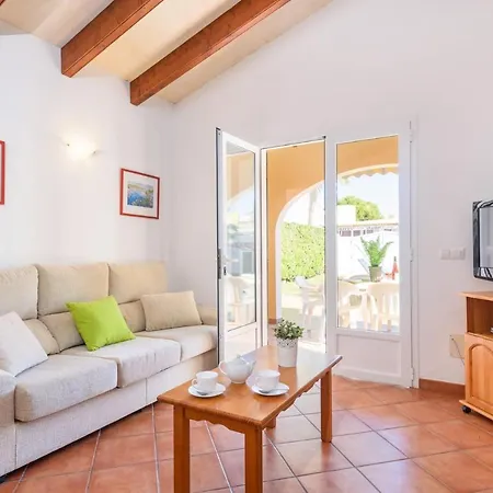 Mikel 3 Bedroom Villa, Cala'n Bosch * Cala en Bosch